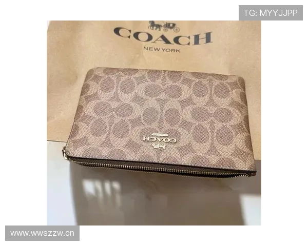 登贝莱又换豪车了？听说他钱包瘦了，手腕上的金表还闪呢！