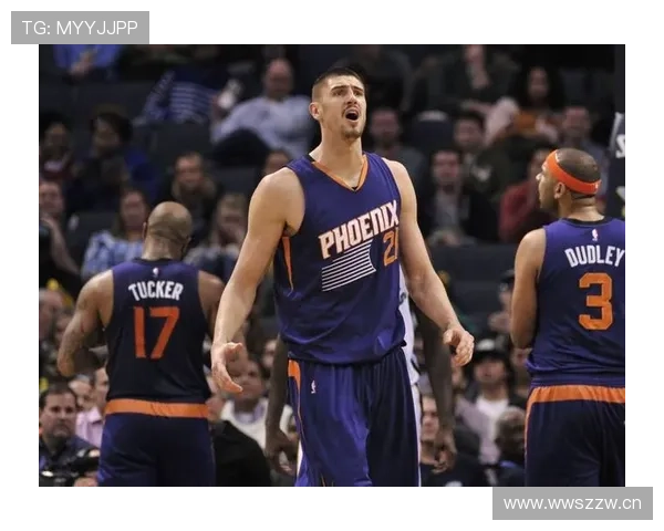 尤因挡拆中路制造错位提升球队内线得分效率